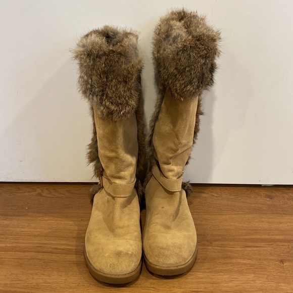 Coach Fur Boots - Picture 3 of 16